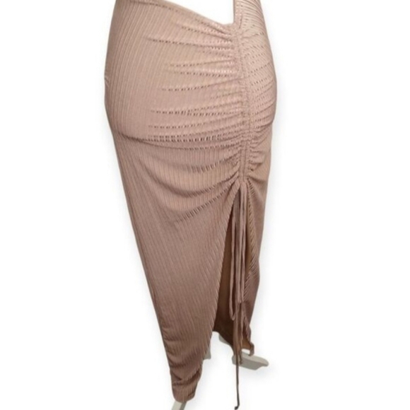 Lilyful Elegant Nude Halter Dress Sz.S EUC . - Picture 4 of 9